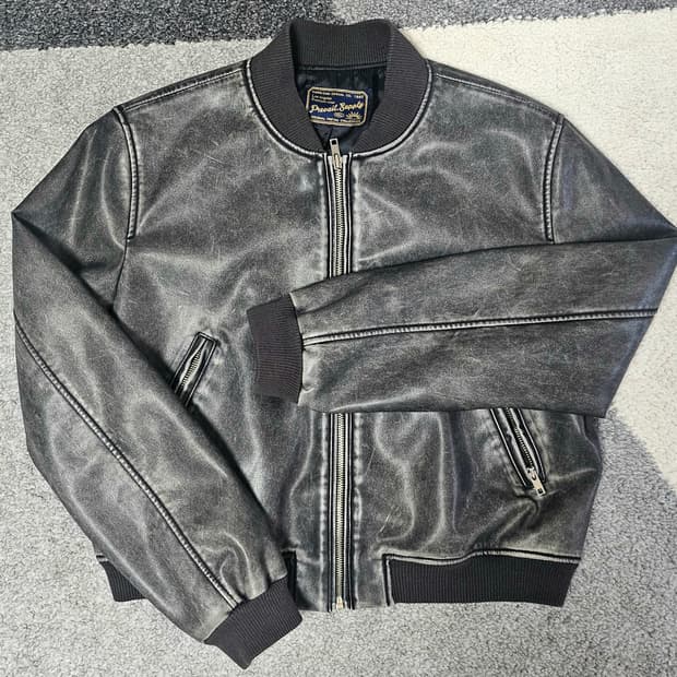 Prevail 프리베일 인조가죽 블루종 자켓