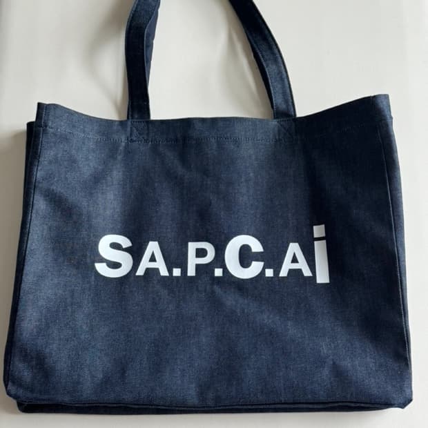 A.P.C x Sacai 토트백 네이비