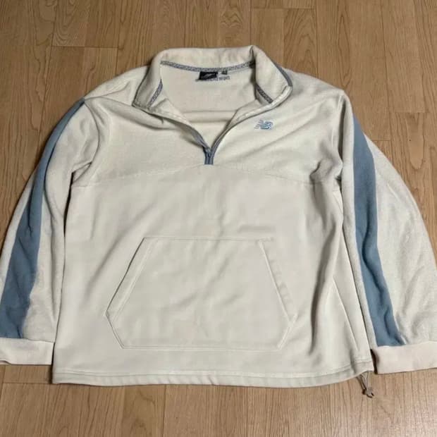 뉴발란스 반집업 맨투맨