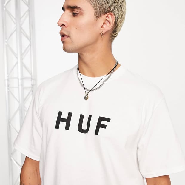 허프 HUF 로고 화이트 반팔 티셔츠