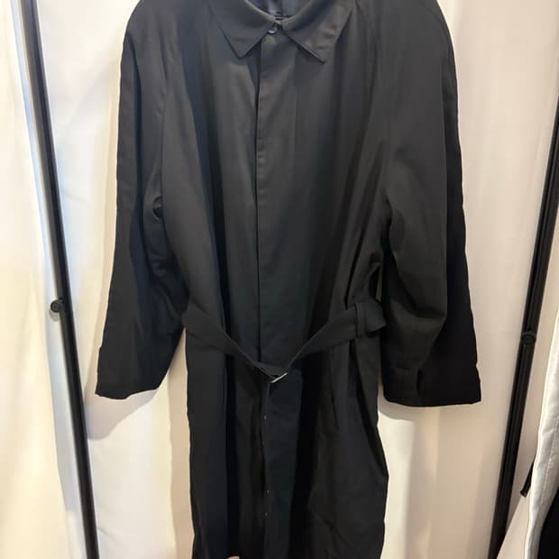 아르마니 콜레지오니 남성 블랙 코트 100