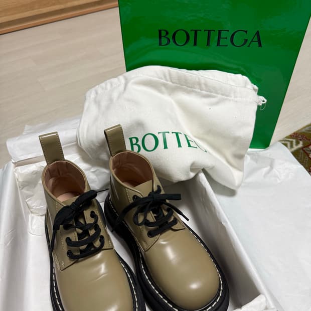 보테가 베네타 부츠 230사이즈