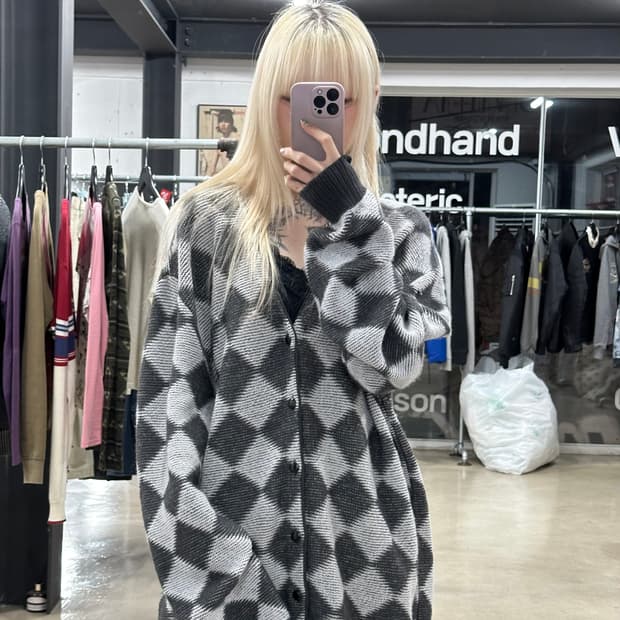 니들스 다이아몬드 패턴 니트 가디건