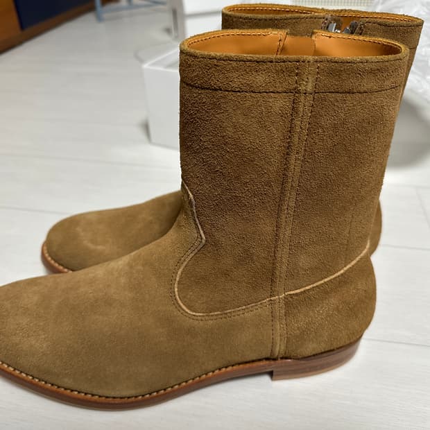 언유즈드 스웨이드 부츠