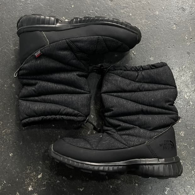 240 노스페이스 패딩부츠 