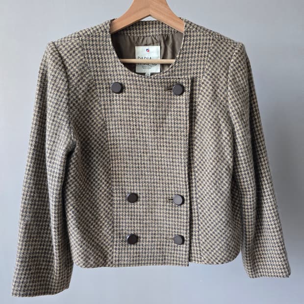 울 하운드투스 더블 버튼 숏 자켓 