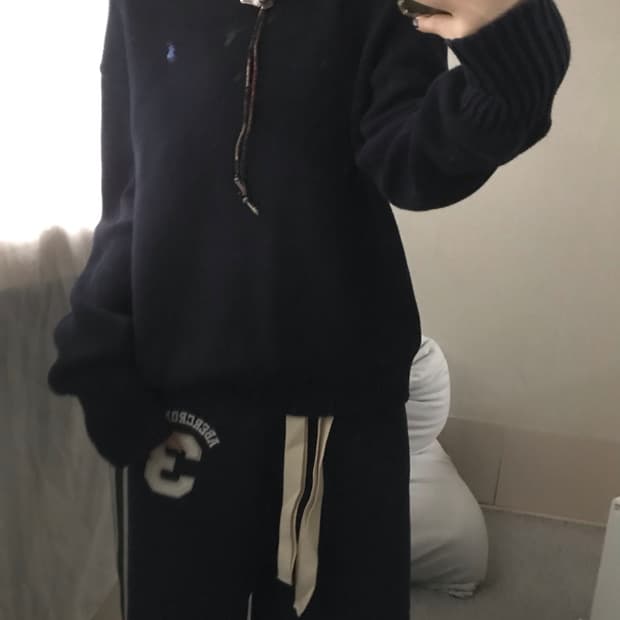 폴로 네이비 니트