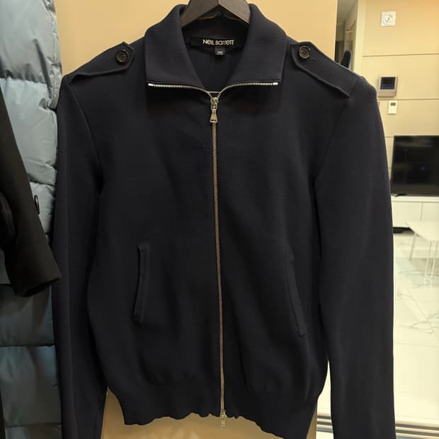 닐바렛 니트 집업