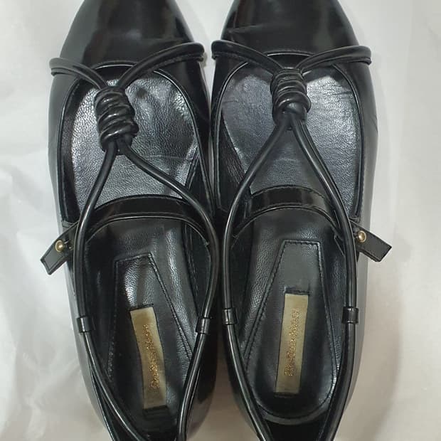 레이크넨 플랫슈즈 37