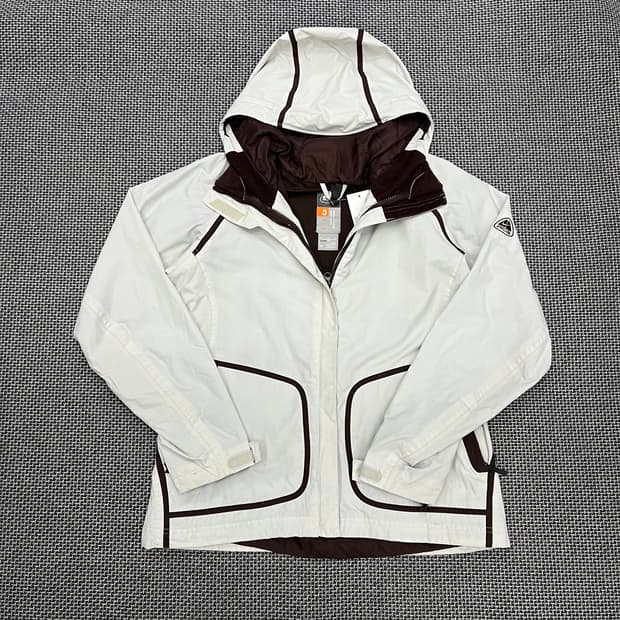 나이키ACG 00s 그레이브라운 바람막이