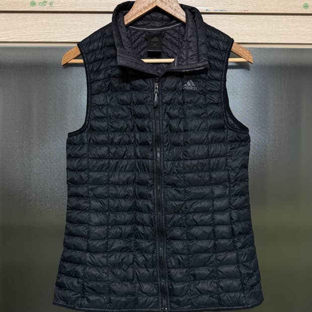 아디다스 조끼 경량 패딩