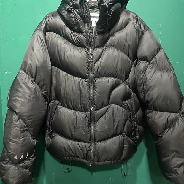 프리커 웨이브 헤비구스다운 패딩110