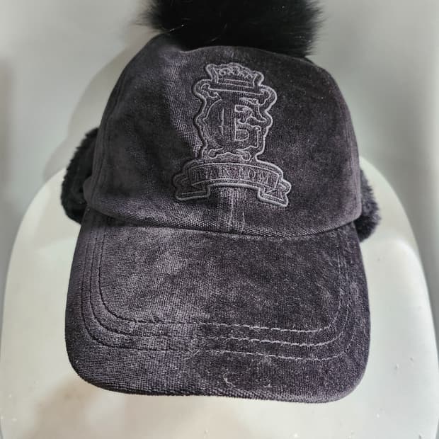 1068) 팬텀 벨벳 폼폼 귀달이 모자