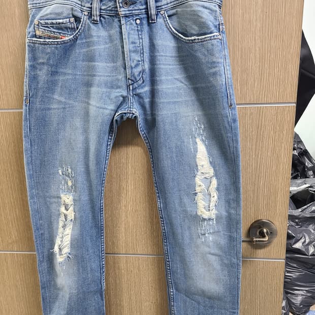 디젤 로우라이즈 블루 데님 데미지 청바지 32