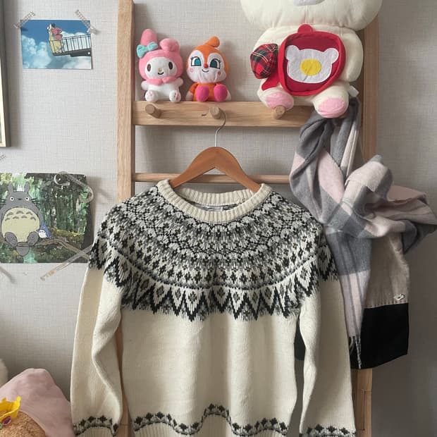 모리걸 빈티지 노르딕 쿠앤크 니트 🤍🖤