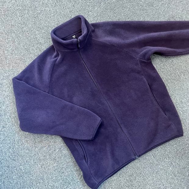 유니클로 퍼플 플리스 집업 M