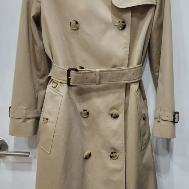 버버리 켄싱턴코트 허니 it36 24.09 백화점