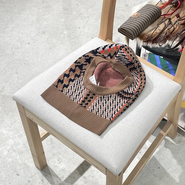 헨릭 빕스코브 브라운 체크 인타르시아 바라클라바