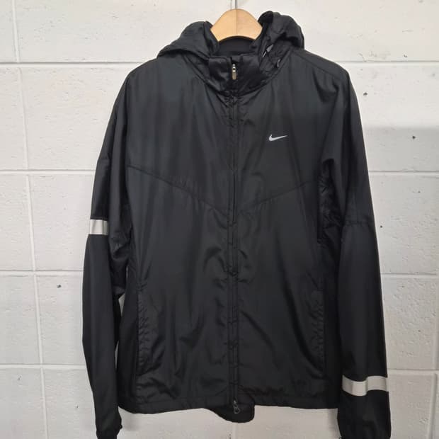 우먼 XL) 나이키 러닝 바람막이 팝니다