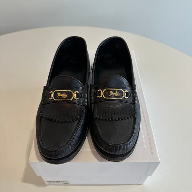 셀린느 설키 블랙 로퍼 38사이즈