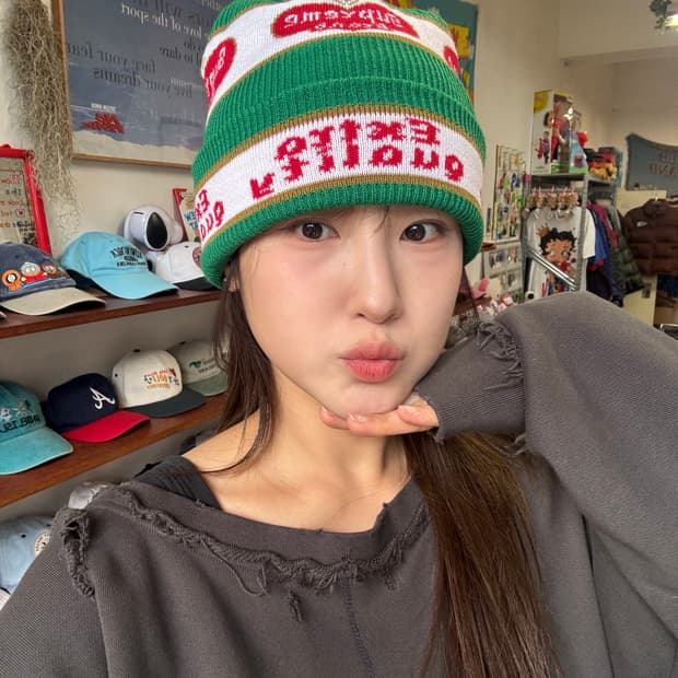 슈프림 폼 비니