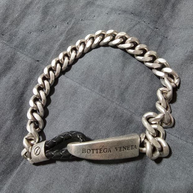 보테가베네타 팔찌