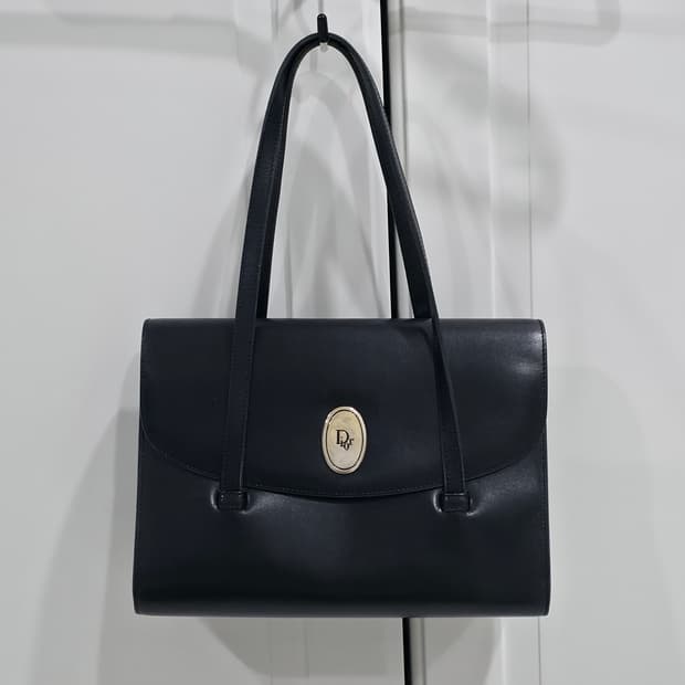 디올 dior 로고 플랩 핸드백 토트백