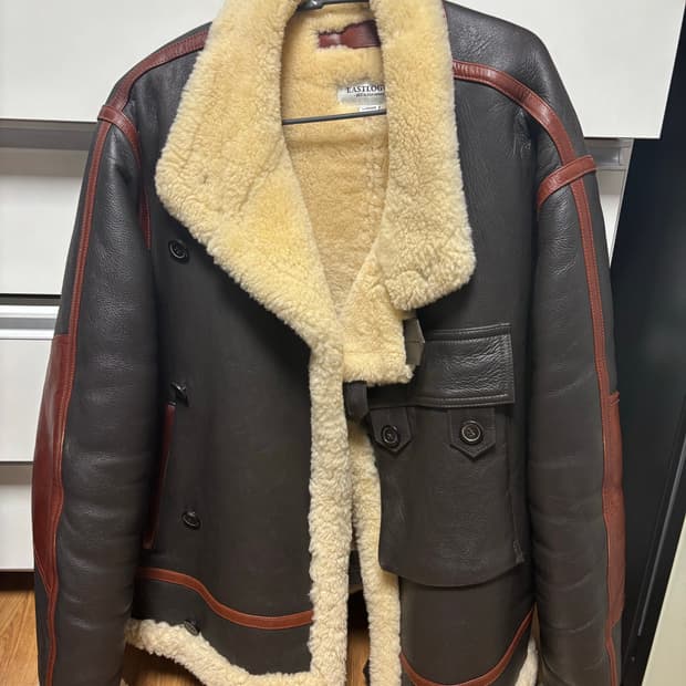 이스트로그 모터사이클 무스탕