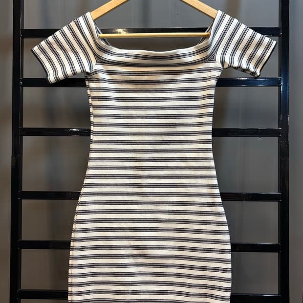 [S] 자라 ZARA 스트라이프 오프숄더 슬림 미니 원피스 2.5