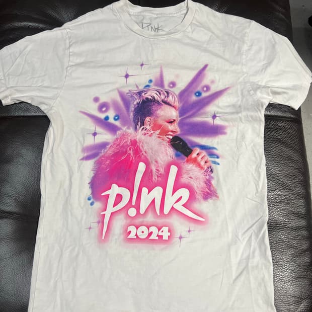 PINK 핑크 2024 투어 티셔츠 화이트