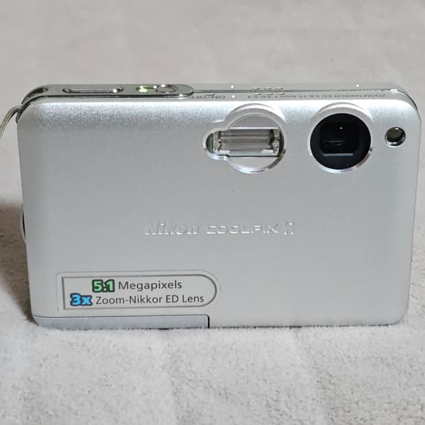 니콘 쿨픽스 S1 디지털 카메라