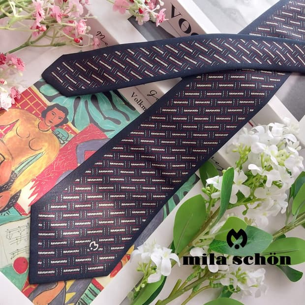 밀라숀 실크 네이비 패턴 넥타이 8.7cm A등급 K2323
