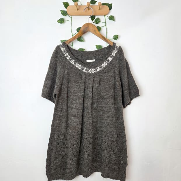 모리 반팔 니트