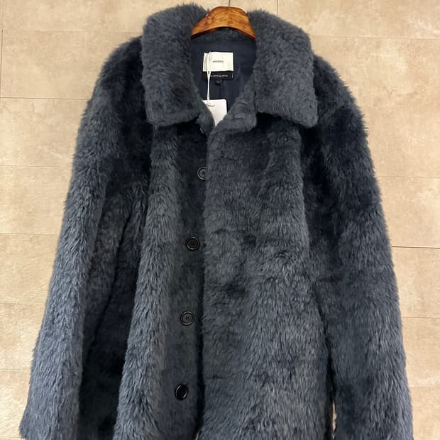 새상품) AMOMENTO 아모멘토 퍼 자켓 L