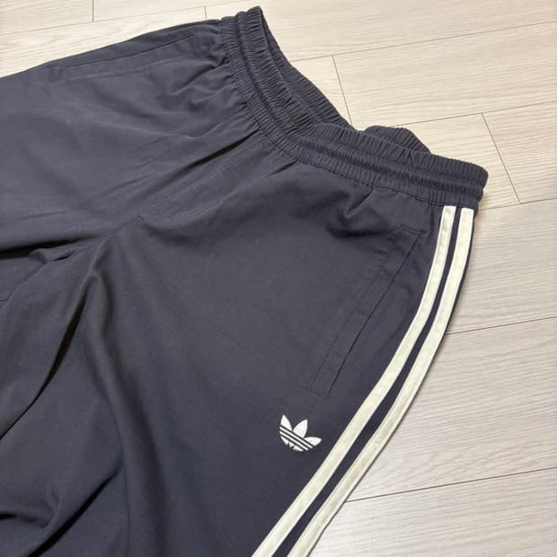 아디다스 파이어버드 삼선 스케이드보드 배기핏 팬츠 네이비 M(30인치)