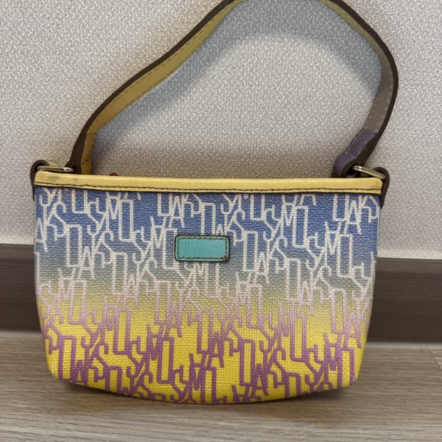 [정품] 닥스(DAKS) 로고 패턴 자카드 미니백/파우치 판매합니다