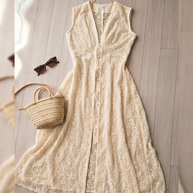 레이스 자수 레이어드 롱 로브 (화이트/아이보리)