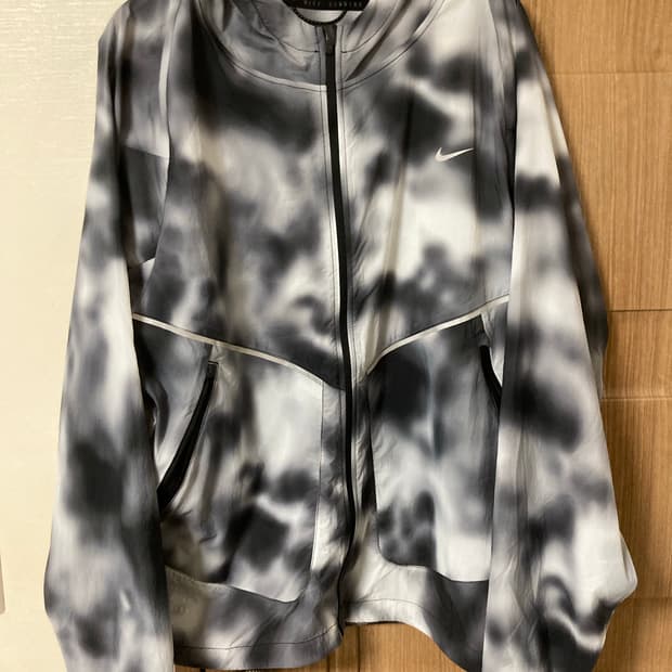 나이키 런디비전 uv 바람막이 2xl 팝니다