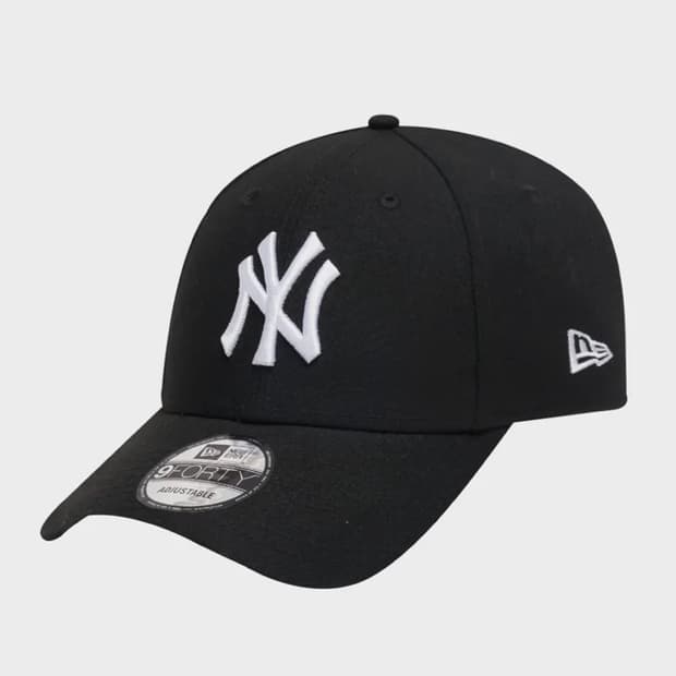 MLB 화이트 온 블랙 뉴욕 양키스 볼캡