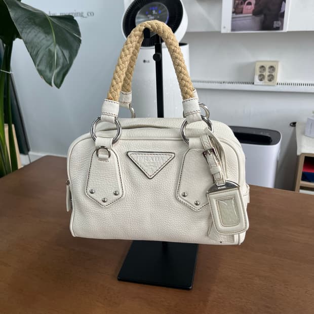 프라다 레더 토트백 OS