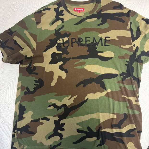 [XXL] 슈프림 캐피탈 숏슬리브 탑 우드랜드 카모 - 25SS