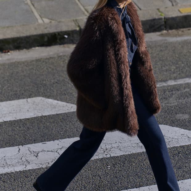 (새상품)에첸엠 여성 플러피코트 다크브라운 S