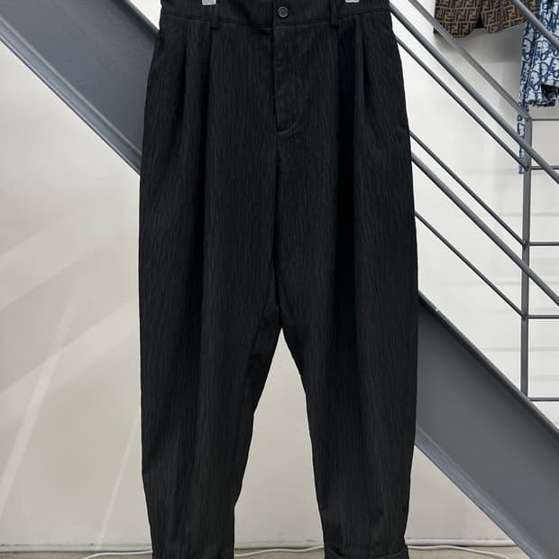 송지오옴므 플리츠 볼륨 팬츠 / 블랙