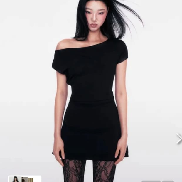 Youhee 유희 블랙 오프숄더 미니 원피스