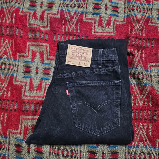 90s USA levis 550 black denim jean 33