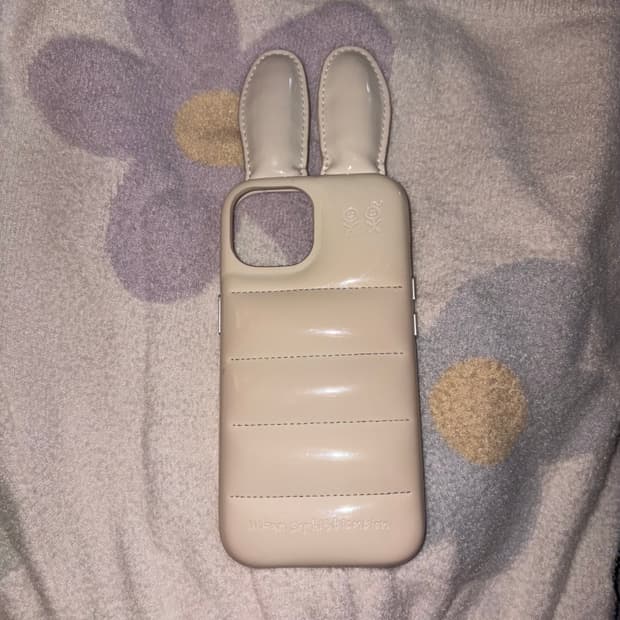 아이폰15 어반소피케이션 토끼 케이스