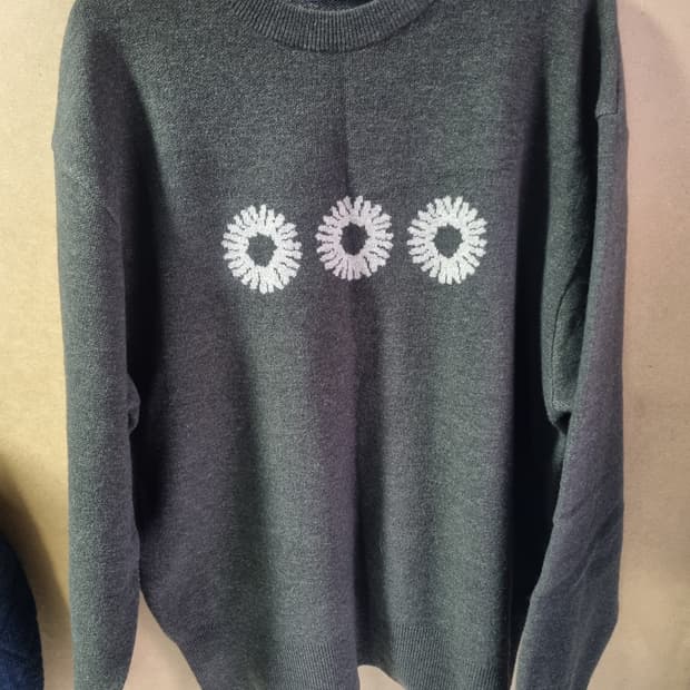 999휴머니트 남성 울 니트 