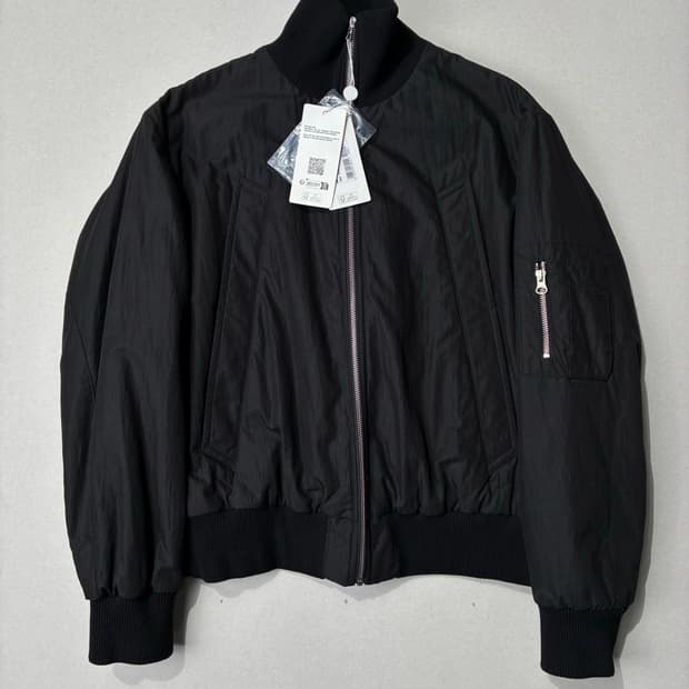 MM6 메종 마르지엘라 스포츠 탱커 자켓 블랙 44사이즈