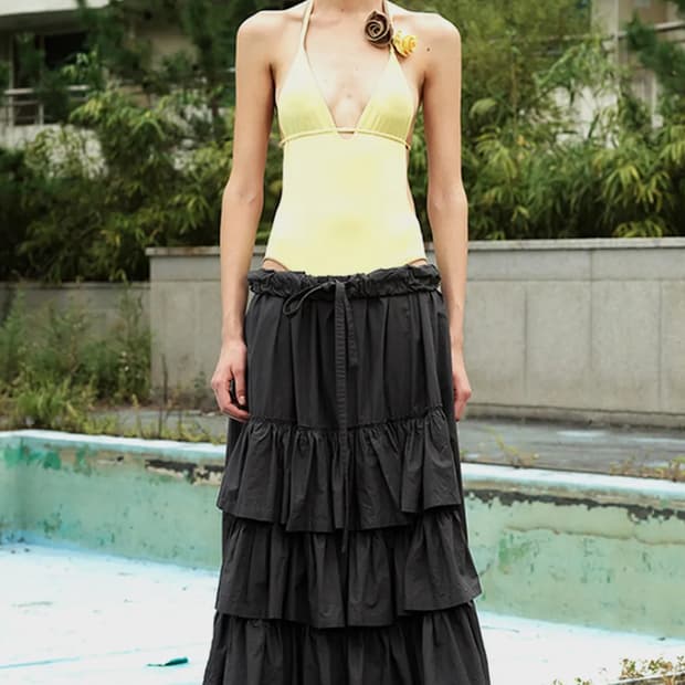 오픈와이와이 ROLLED WAIST TIERED SKIRT 차콜 S