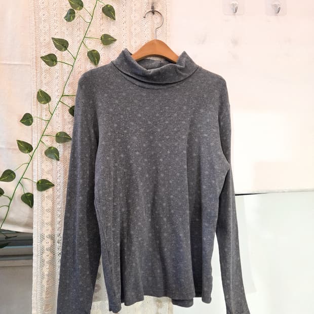 차콜 잔패턴 목폴라 슬리브